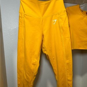 Gym shark set buttery yellow